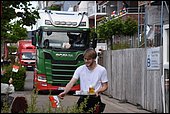 077.jpg
