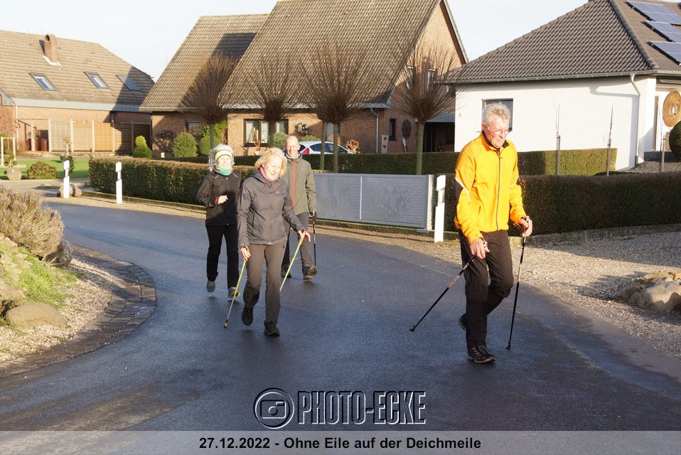 072.jpg